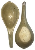 Small, intact, Chinese porcelain spoon from the Tek Sing (1822). Plain and unadorned (olive to brown in color) but fully intact, this type of simple spoons were among thousands of porcelains from this wreck originally sold by a German auction house (Nagel) in 2000,  very affordable for shipwreck artifacts!